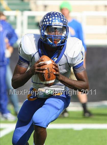 Thumbnail 3 in Copperas Cove vs. Horn (5A Division ll Region ll Bi-District ) photogallery.