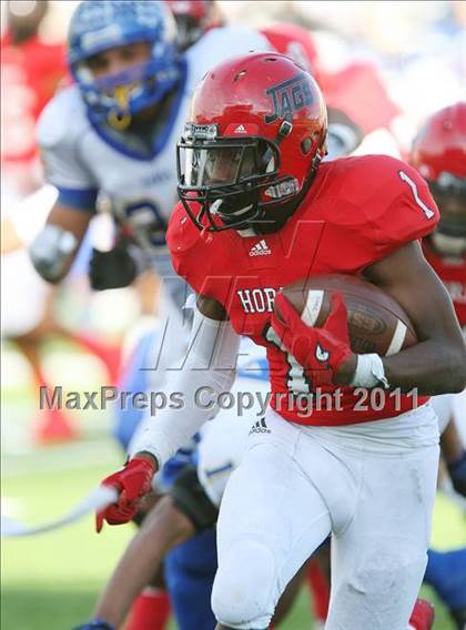 Thumbnail 3 in Copperas Cove vs. Horn (5A Division ll Region ll Bi-District ) photogallery.