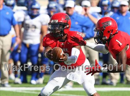 Thumbnail 3 in Copperas Cove vs. Horn (5A Division ll Region ll Bi-District ) photogallery.