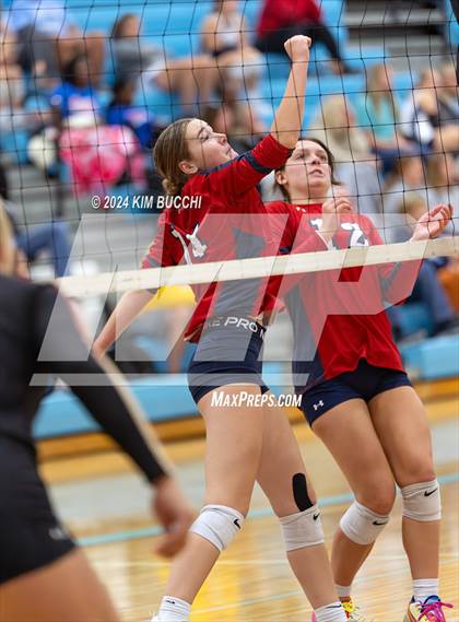 Thumbnail 2 in University vs. Spring Mills (Philip Barbour Tournament) photogallery.