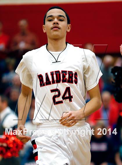 Thumbnail 1 in Chaparral vs. Rangeview (CHSAA 5A Sweet 16 Playoff) photogallery.