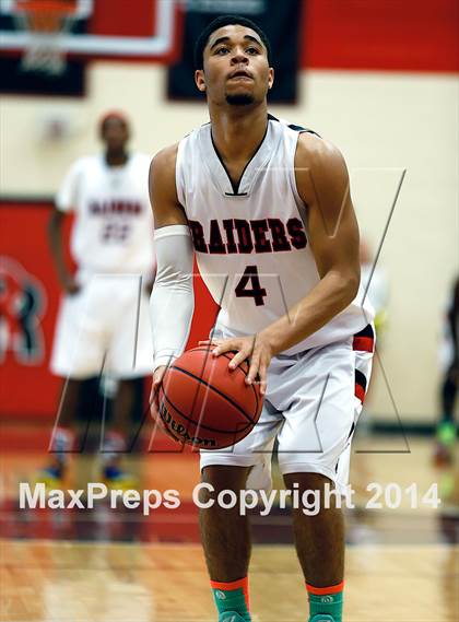 Thumbnail 2 in Chaparral vs. Rangeview (CHSAA 5A Sweet 16 Playoff) photogallery.