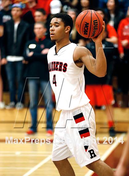 Thumbnail 3 in Chaparral vs. Rangeview (CHSAA 5A Sweet 16 Playoff) photogallery.