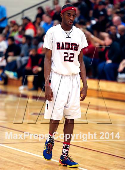 Thumbnail 1 in Chaparral vs. Rangeview (CHSAA 5A Sweet 16 Playoff) photogallery.