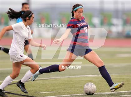 Thumbnail 3 in Davenport vs. Wimberley (UIL 4A Regional Quarterfinal Playoff) photogallery.