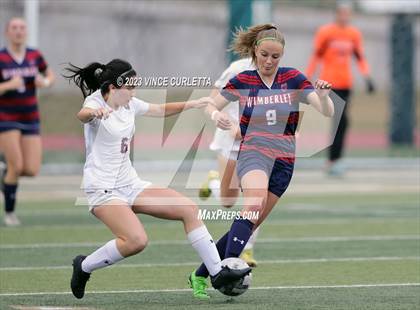 Thumbnail 1 in Davenport vs. Wimberley (UIL 4A Regional Quarterfinal Playoff) photogallery.