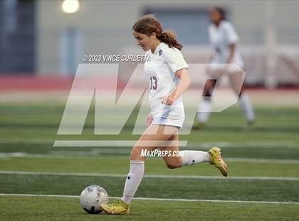 Thumbnail 1 in Davenport vs. Wimberley (UIL 4A Regional Quarterfinal Playoff) photogallery.