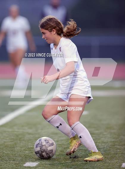 Thumbnail 2 in Davenport vs. Wimberley (UIL 4A Regional Quarterfinal Playoff) photogallery.