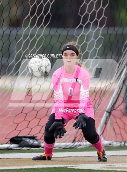 Thumbnail 2 in Davenport vs. Wimberley (UIL 4A Regional Quarterfinal Playoff) photogallery.