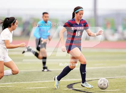 Thumbnail 2 in Davenport vs. Wimberley (UIL 4A Regional Quarterfinal Playoff) photogallery.