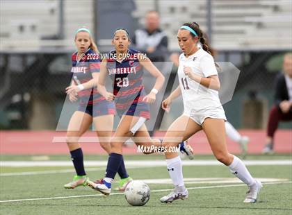Thumbnail 2 in Davenport vs. Wimberley (UIL 4A Regional Quarterfinal Playoff) photogallery.