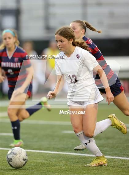 Thumbnail 2 in Davenport vs. Wimberley (UIL 4A Regional Quarterfinal Playoff) photogallery.