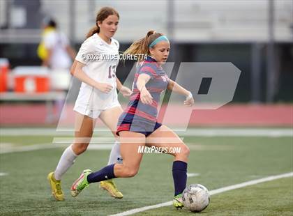 Thumbnail 3 in Davenport vs. Wimberley (UIL 4A Regional Quarterfinal Playoff) photogallery.