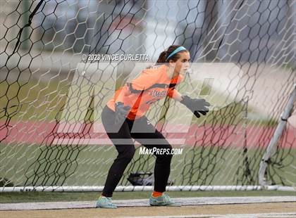 Thumbnail 2 in Davenport vs. Wimberley (UIL 4A Regional Quarterfinal Playoff) photogallery.