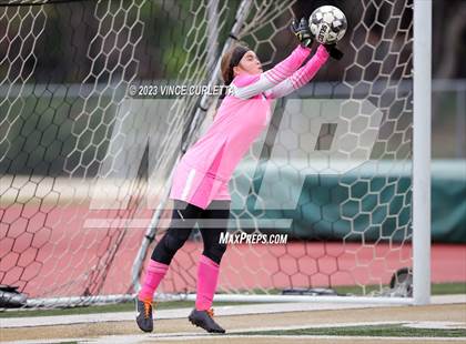 Thumbnail 3 in Davenport vs. Wimberley (UIL 4A Regional Quarterfinal Playoff) photogallery.
