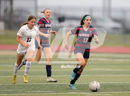 Thumbnail 1 in Davenport vs. Wimberley (UIL 4A Regional Quarterfinal Playoff) photogallery.