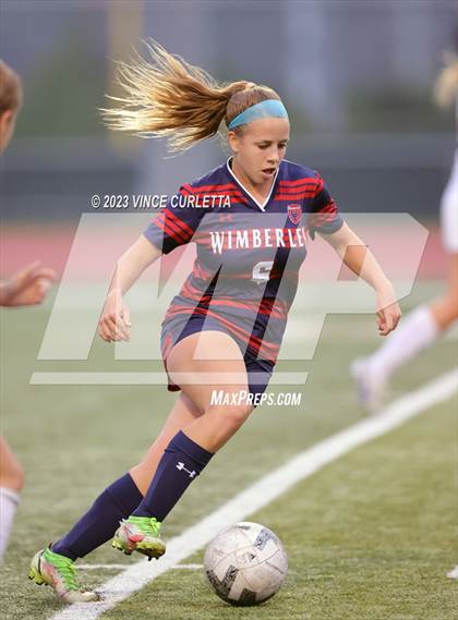 Thumbnail 3 in Davenport vs. Wimberley (UIL 4A Regional Quarterfinal Playoff) photogallery.