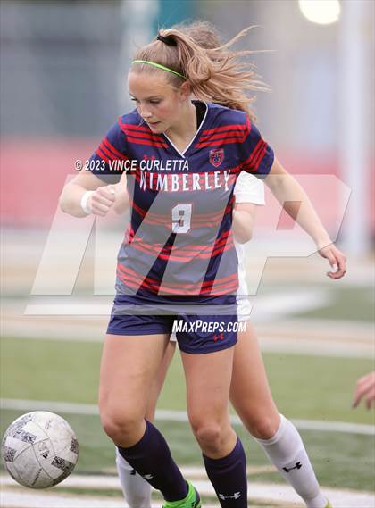 Thumbnail 3 in Davenport vs. Wimberley (UIL 4A Regional Quarterfinal Playoff) photogallery.