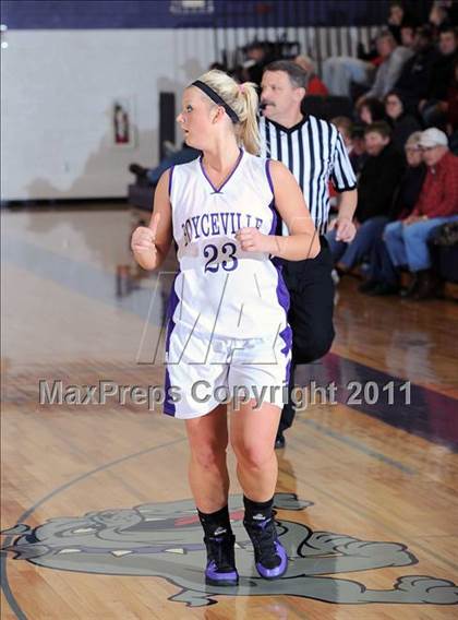 Thumbnail 2 in Boyceville vs. Colfax photogallery.