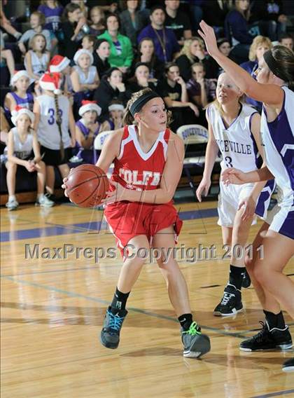 Thumbnail 2 in Boyceville vs. Colfax photogallery.