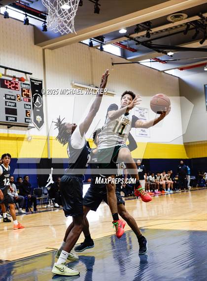 Thumbnail 2 in Holy Cross Vs Eagle Academy II (City Is Mine HS Classic Quarterfinals) photogallery.