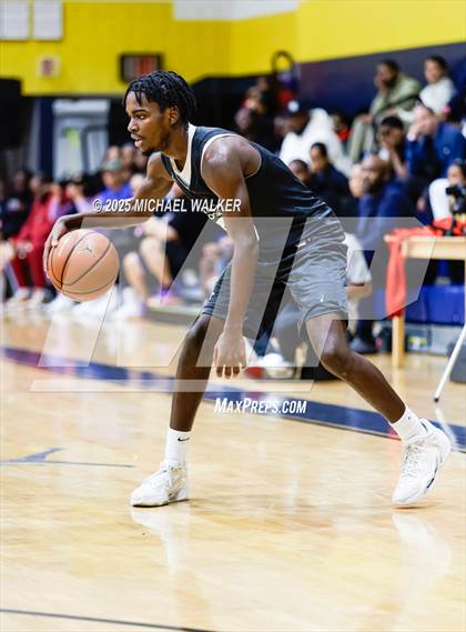 Thumbnail 2 in Holy Cross Vs Eagle Academy II (City Is Mine HS Classic Quarterfinals) photogallery.