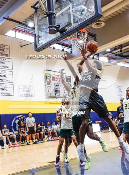 Thumbnail 2 in Holy Cross Vs Eagle Academy II (City Is Mine HS Classic Quarterfinals) photogallery.