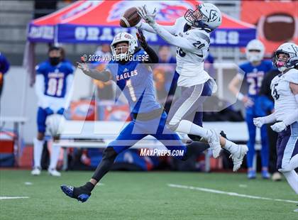 Thumbnail 3 in Gonzaga Prep @ Graham-Kapowsin (WIAA 4A Playoffs) photogallery.