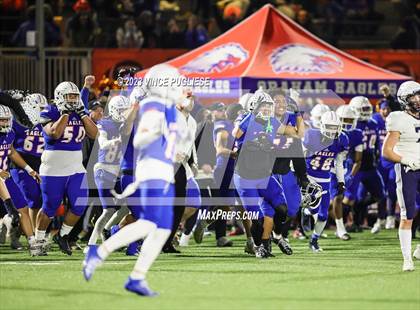 Thumbnail 3 in Gonzaga Prep @ Graham-Kapowsin (WIAA 4A Playoffs) photogallery.