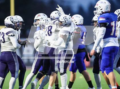Thumbnail 3 in Gonzaga Prep @ Graham-Kapowsin (WIAA 4A Playoffs) photogallery.