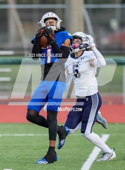 Thumbnail 3 in Gonzaga Prep @ Graham-Kapowsin (WIAA 4A Playoffs) photogallery.