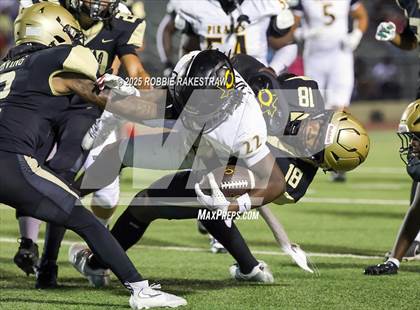 Thumbnail 2 in Crandall @ Irving photogallery.