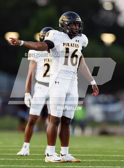 Thumbnail 1 in Crandall @ Irving photogallery.