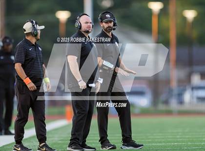 Thumbnail 1 in Crandall @ Irving photogallery.