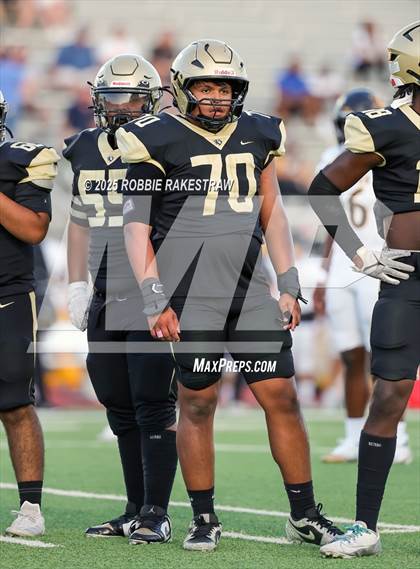 Thumbnail 3 in Crandall @ Irving photogallery.