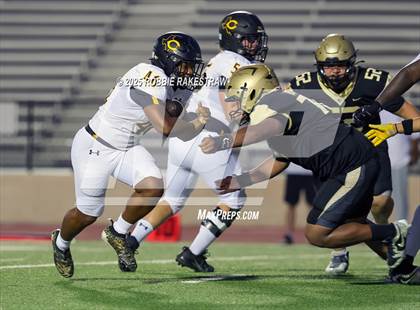 Thumbnail 2 in Crandall @ Irving photogallery.