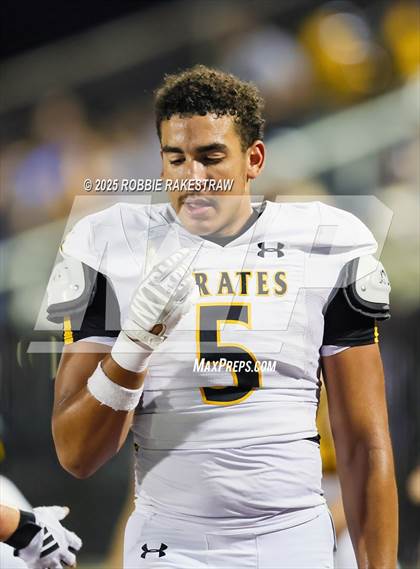 Thumbnail 3 in Crandall @ Irving photogallery.