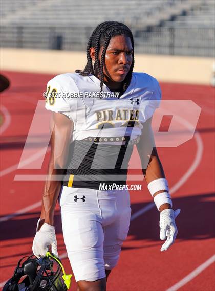 Thumbnail 1 in Crandall @ Irving photogallery.