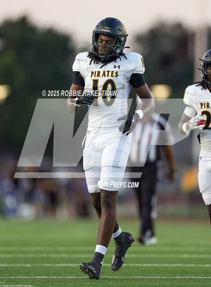 Thumbnail 2 in Crandall @ Irving photogallery.