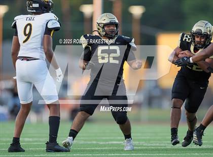 Thumbnail 3 in Crandall @ Irving photogallery.