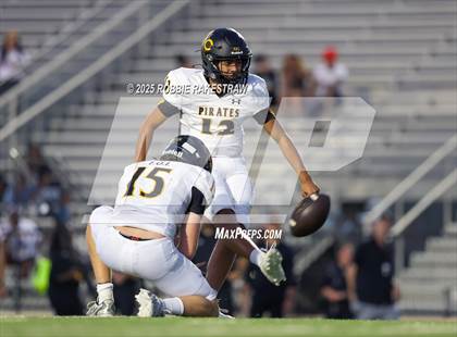 Thumbnail 3 in Crandall @ Irving photogallery.