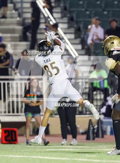 Thumbnail 3 in Crandall @ Irving photogallery.