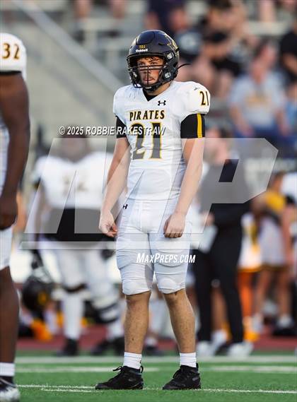 Thumbnail 1 in Crandall @ Irving photogallery.