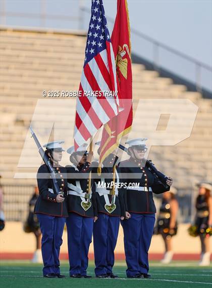 Thumbnail 1 in Crandall @ Irving photogallery.