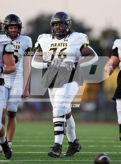 Thumbnail 1 in Crandall @ Irving photogallery.