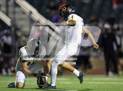 Thumbnail 1 in Crandall @ Irving photogallery.