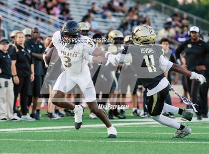 Thumbnail 1 in Crandall @ Irving photogallery.