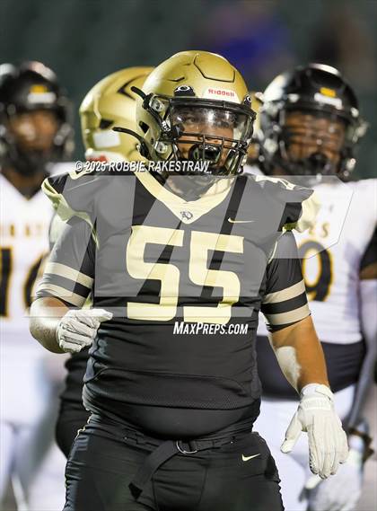 Thumbnail 1 in Crandall @ Irving photogallery.