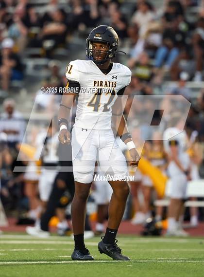 Thumbnail 2 in Crandall @ Irving photogallery.