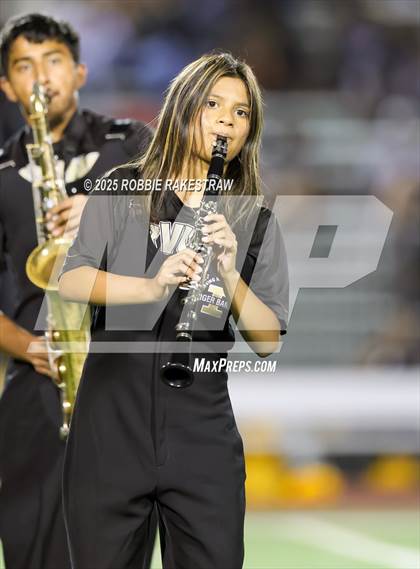 Thumbnail 1 in Crandall @ Irving photogallery.